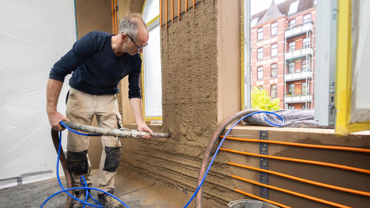 Handwerker aus Kiel erklärt die Vorteile