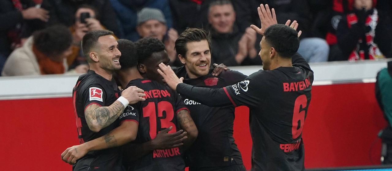 Jubel bei den Leverkusenern | IMAGO/Chai v.d. Laage Jubel bei den Leverkusenern