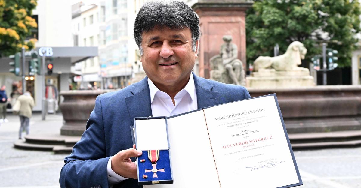Mainzer Mehdi Jafari Gorzini erhält Bundesverdienstkreuz für Integrationsarbeit