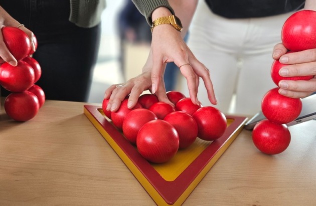 Zur Erinnerung: Am 27. Oktober wird die mathebUDE eröffnet - Mathematik spielerisch ...