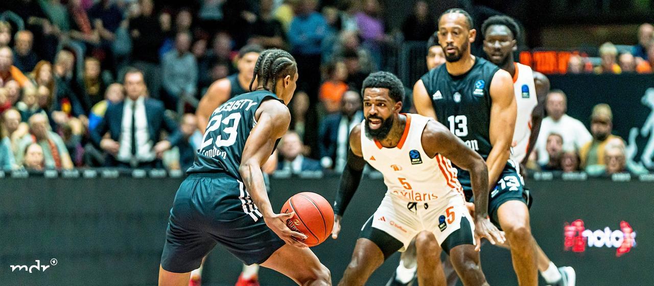 Spielszene - BKT EuroCup 2025, Niners Chemnitz vs London Lions 
