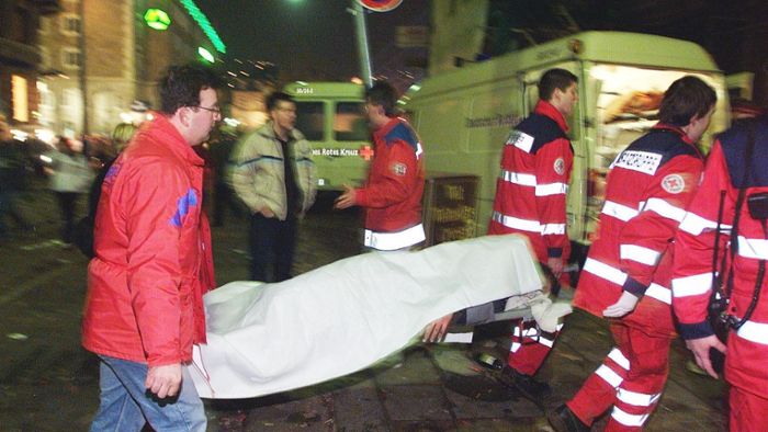 Silvester vor 25 Jahren: Als die Silvester-Feier auf dem Schlossplatz im Böller-Chaos endete