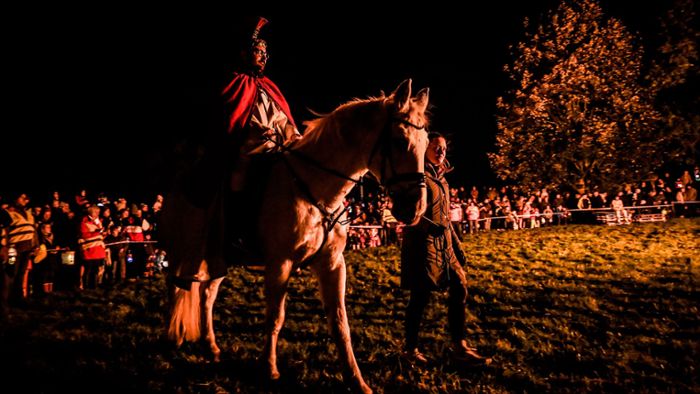 Umzug in Stuttgart-Stammheim: Pferd stirbt ganz plötzlich – wer reitet jetzt am Martinstag durch Stammheim?