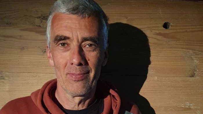Krimi-Autor Jochen Bender: Ein rotes Kleid und viel Psychologie – darum geht es im neuen Stuttgart-Krimi