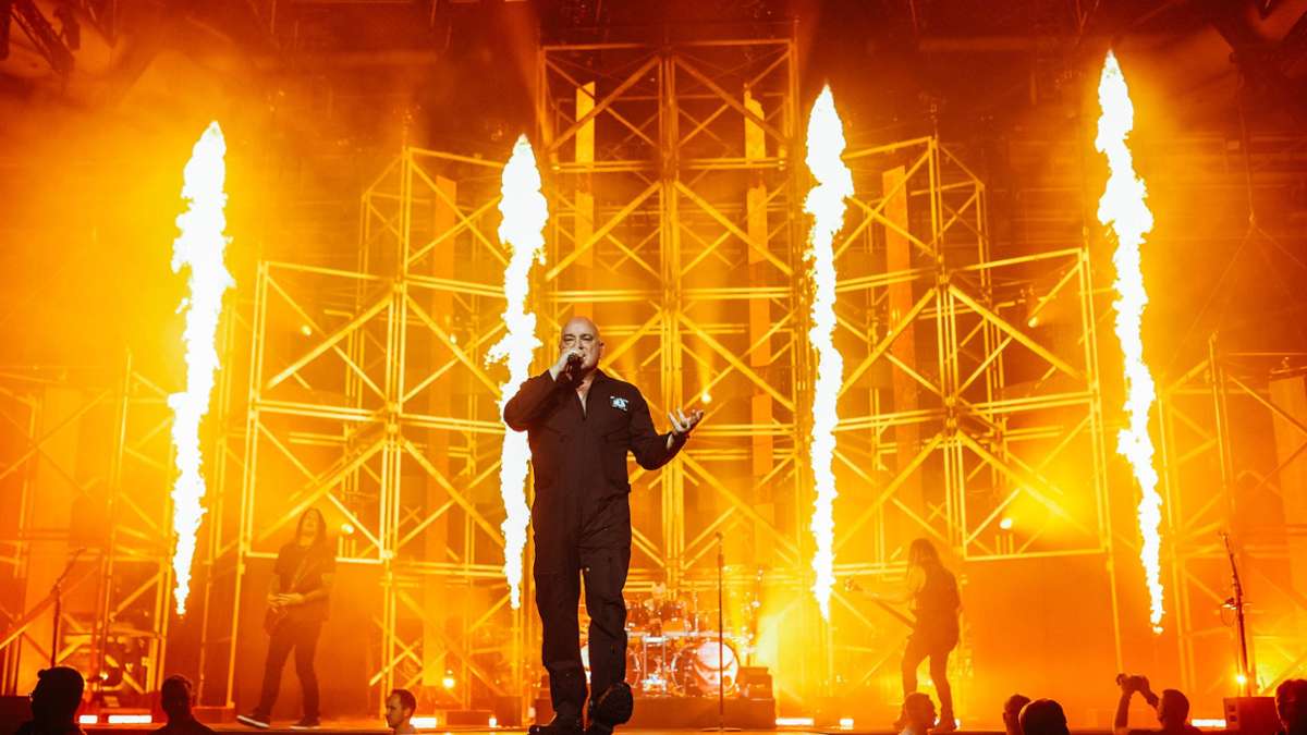 Metal-Show in der Schleyerhalle: Was man beim Konzert von Disturbed in Stuttgart lernen kann - Kultur