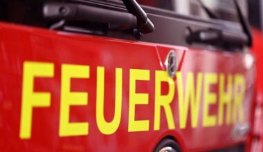 Ubstadt-Weiher im Kreis Karlsruhe: Haus stürzt ein - wohl mindestens eine Person unter Trümmern