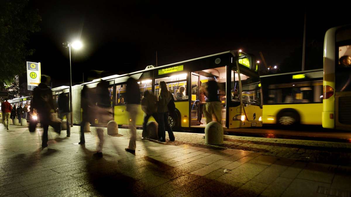 Öffentlicher Nahverkehr: Per Nachtbus in 19 Minuten nach Fellbach