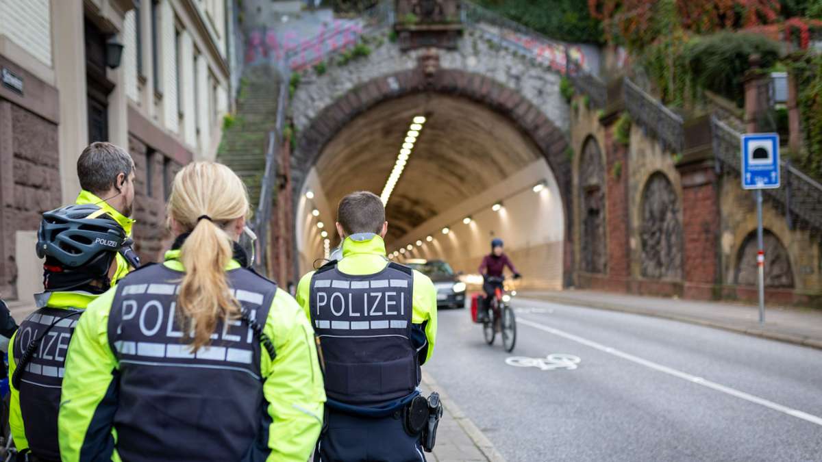 Polizeikontrolle in Stuttgart-West: Greifen die Sofortmaßnahmen im Schwabtunnel? - Stuttgart