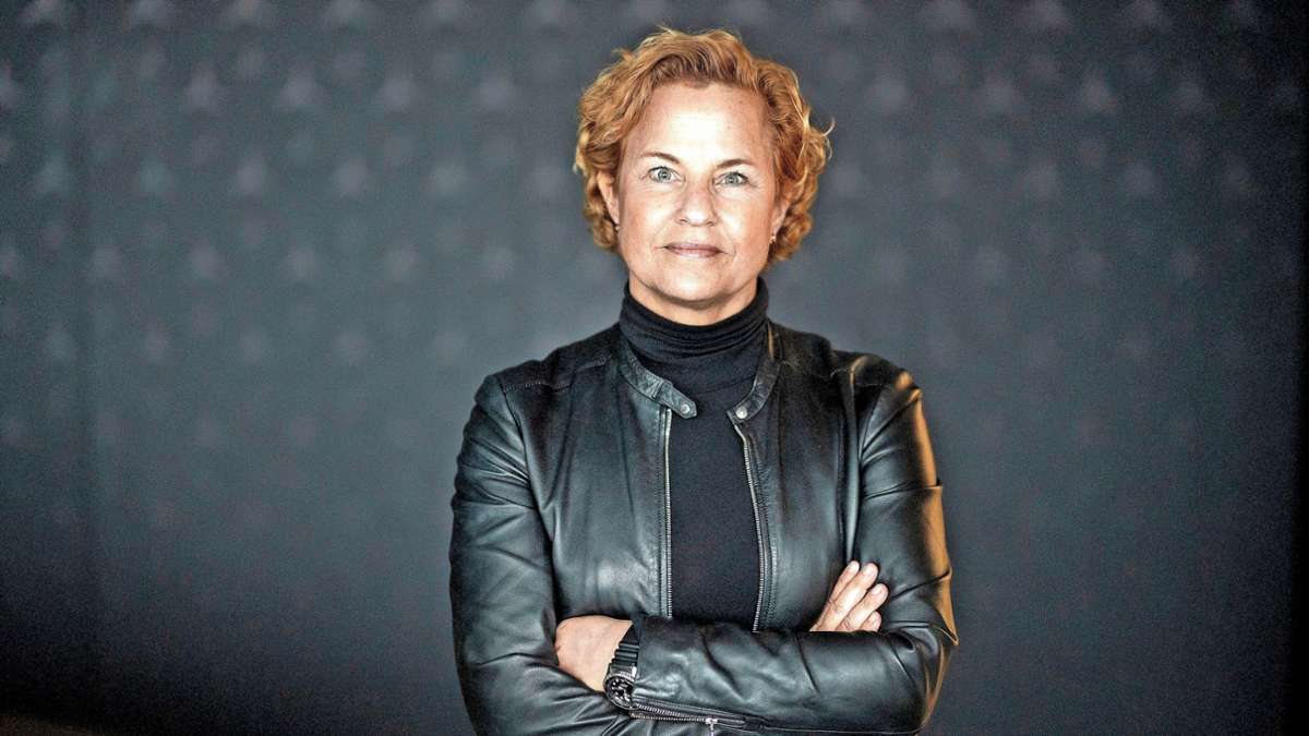 Autoindustrie in Stuttgart: Mercedes-Personalchefin: Große Lohnsteigerung derzeit nicht realistisch