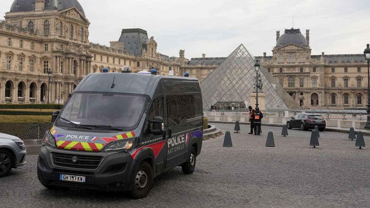 Spektakulärer Raub in Frankreich: Louvre bleibt nach Einbruch doch für Besucher geschlossen