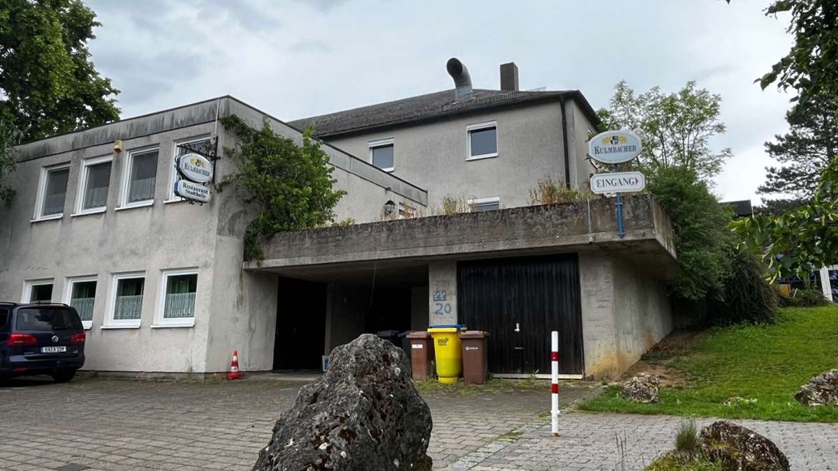 Stadthallen-Wirrwarr: Ukraine-Helfer sauer auf Hollfelder Rathaus - Bayreuther Land