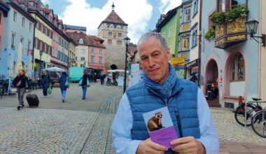 Rottweiler Autor mit neuem Buch: „Gesünder kränkeln“ – Thomas C. Breuer zeigt, wie man’s richtig gut macht - Rottweil & Umgebung