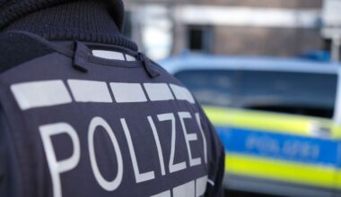 Stuttgarter Polizei sucht Zeugen: Unbekannter missbraucht 14-Jährige in Toilettenanlage sexuell
