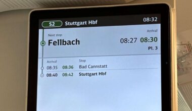 Nahverkehr in Stuttgart: Softwarefehler bringt S-Bahn-Uhren aus dem Takt - Stuttgart