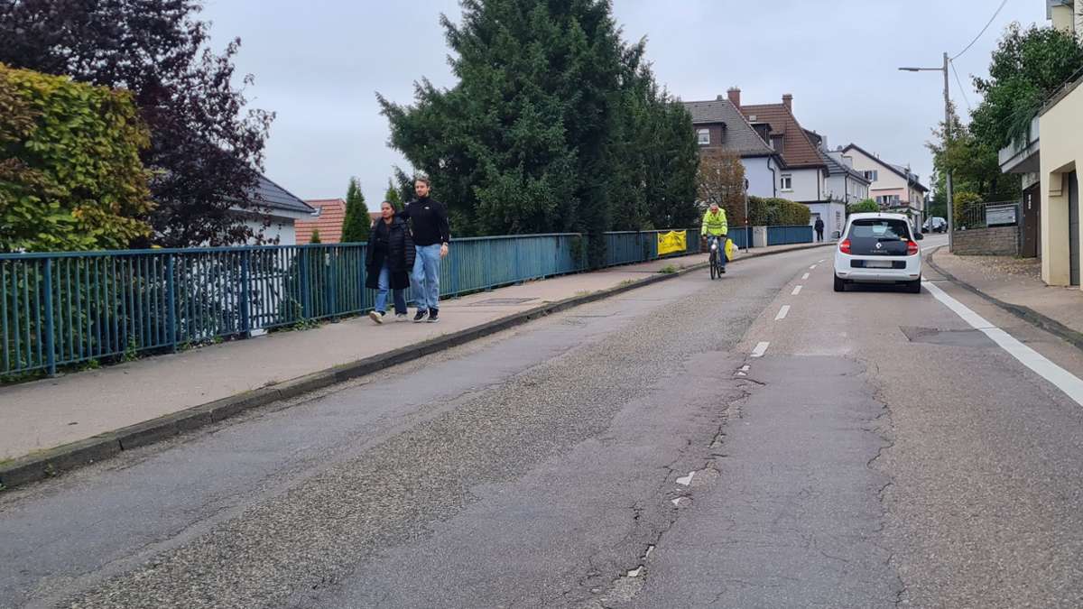 Straßenbau in Stuttgart: Baustelle zwischen Fellbach und Untertürkheim – Umwege für Bus- und Autoverkehr - KRZ Plus