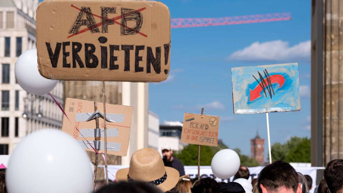 Studie aus Stuttgart: Rechte Populisten – die Alten sind Reichsbürger, die Jungen auf Tiktok