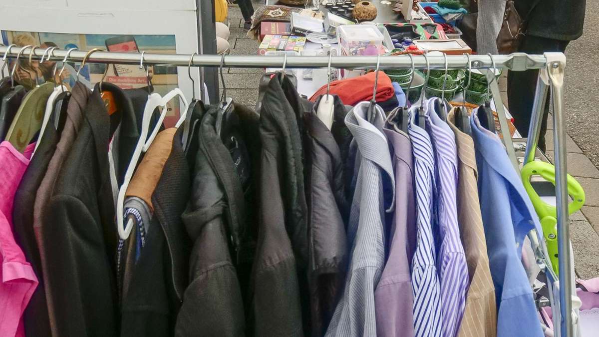 Adipositas Selbsthilfegruppe: Flohmarkt für Übergrößen in Bad Cannstatt