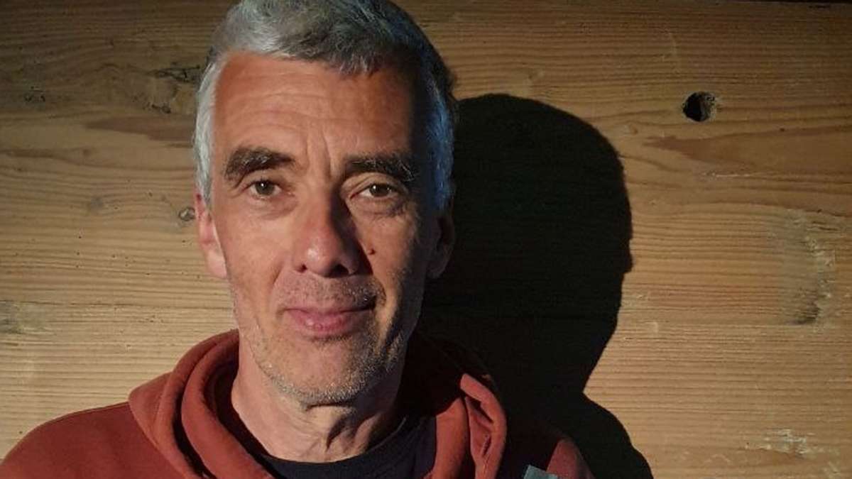 Krimi-Autor Jochen Bender: Ein rotes Kleid und viel Psychologie – darum geht es im neuen Stuttgart-Krimi