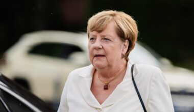 Merkel kritisiert Einladung von Macron als Gastredner zu Einheitsfeier