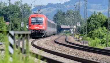 Österreich: Lokführer soll über Jahre Kinder in Führerstand missbraucht haben