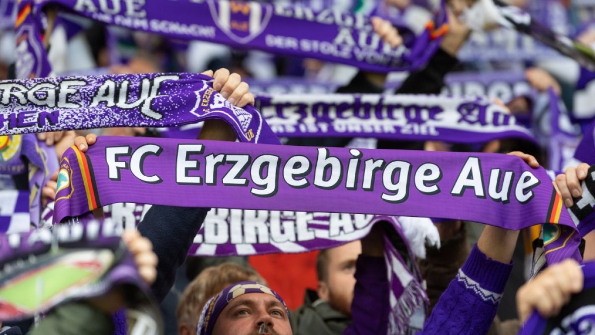 FC Erzgebirge Aue - SV Waldhof Mannheim im Live-Stream und TV: Aue bekommt es am 17.10.2025 mit Waldhof zutun