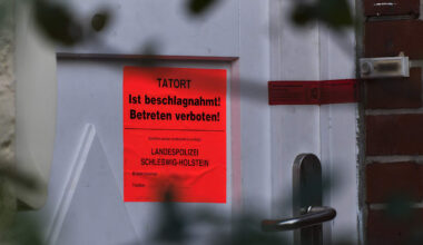 Verhungertes Baby: Durchsuchung beim Jugendamt Brunsbüttel – Verdacht gegen Mitarbeiter