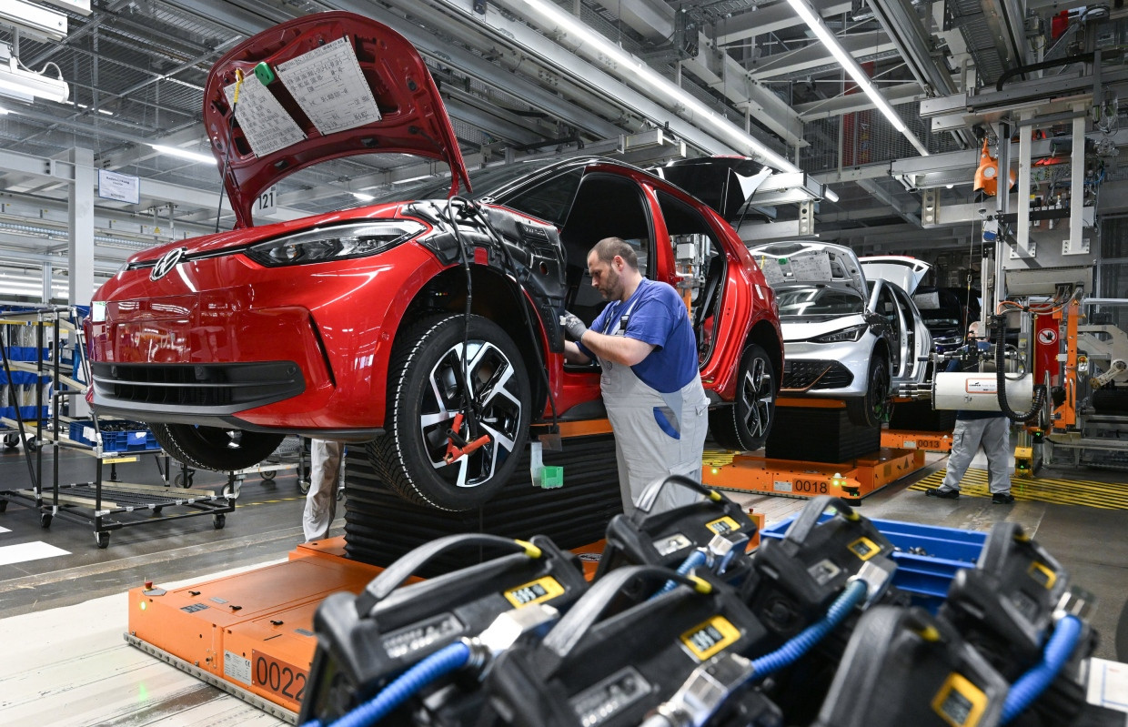 Noch läuft die Produktion: Der elektrische Kompaktwagen ID.3 wird in Zwickau montiert