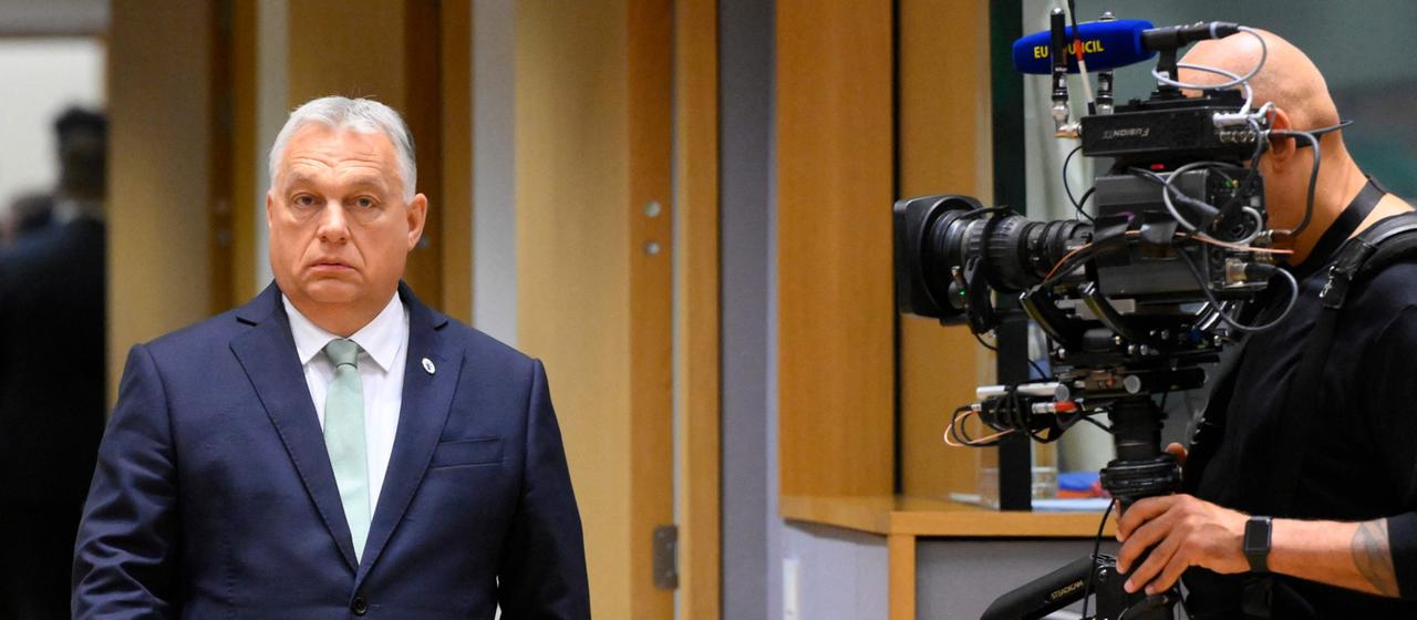 Orban trifft zu einem EU-Treffen in Brüssel (Belgien) ein.