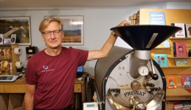 Kaffee rösten: Augsburger Weltladen zeigt Kaffeeröstung