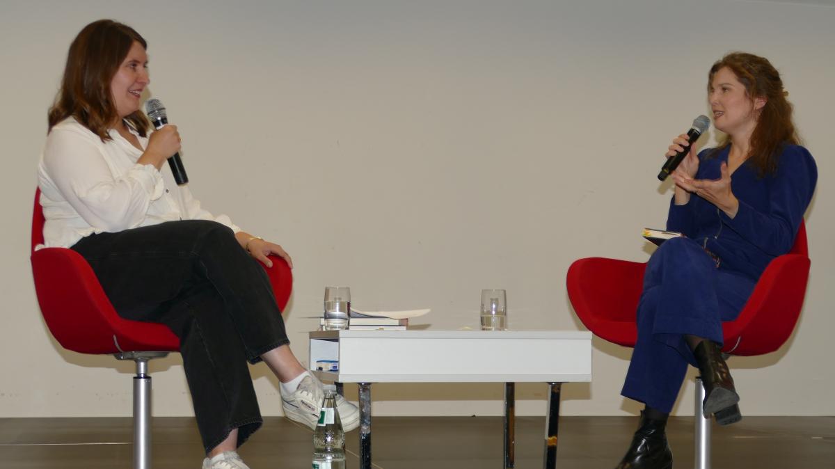Autorin Madeleine Hofmann beantwortete Fragen zu ihrem neuen Buch