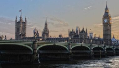 Ihre wichtigsten Termine: Tagesausblick: Auftakt Immobilienmesse in München sowie KfZ Neuzulassungen in UK