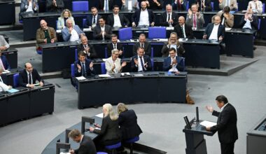 Brandner und Moosdorf: Bundestag hebt Immunität von zwei AfD-Abgeordneten auf
