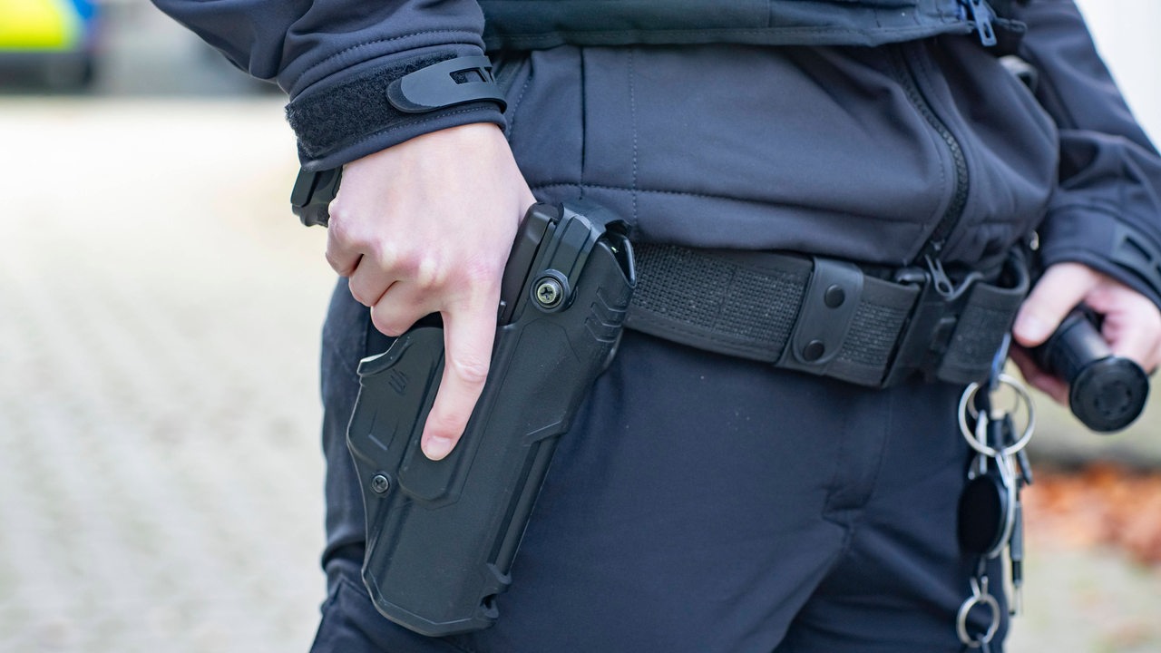Bremer Polizist schießt auf Auto – Fahrer entkommt trotzdem