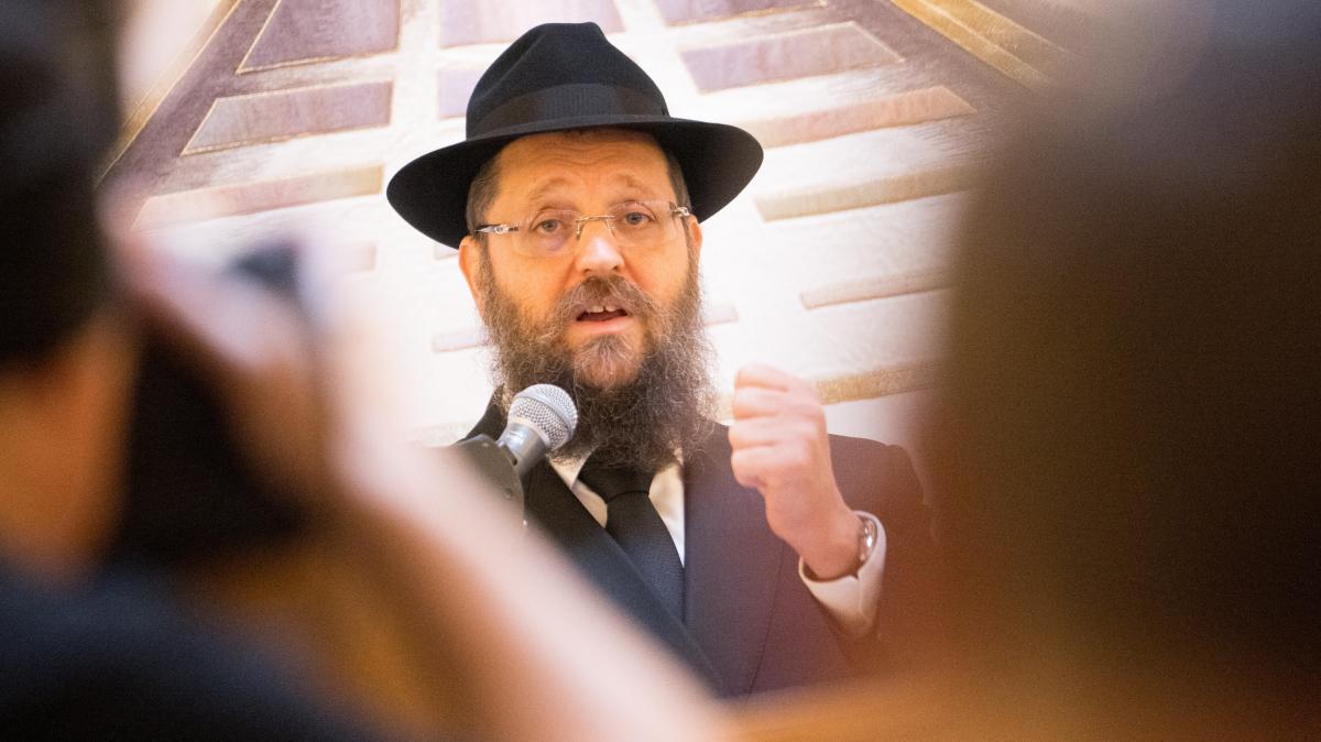 Rabbiner Teichtal erzählt im Interview diesen Witz