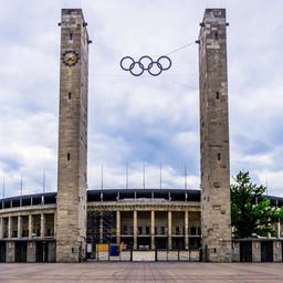 Audio: rbb24 Inforadio | 29.09.2025 | Boris Hermel | dpa/Kappeler Archivbild: Blick auf das Olympiastadion vor der Pressekonferenz zur Vorstellung der Olympia-Bewerbung "Berlin+". (Quelle: dpa/Kappeler)