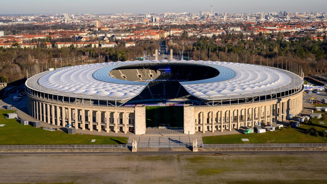 Football-Spiel im November: Wie sich Berlin auf das NFL-Spiel im Olympiastadion vorbereitet