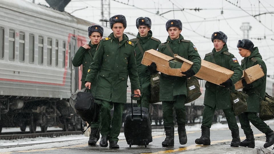 Ukraine-News: Russland zieht 135.000 Wehrpflichtige ein