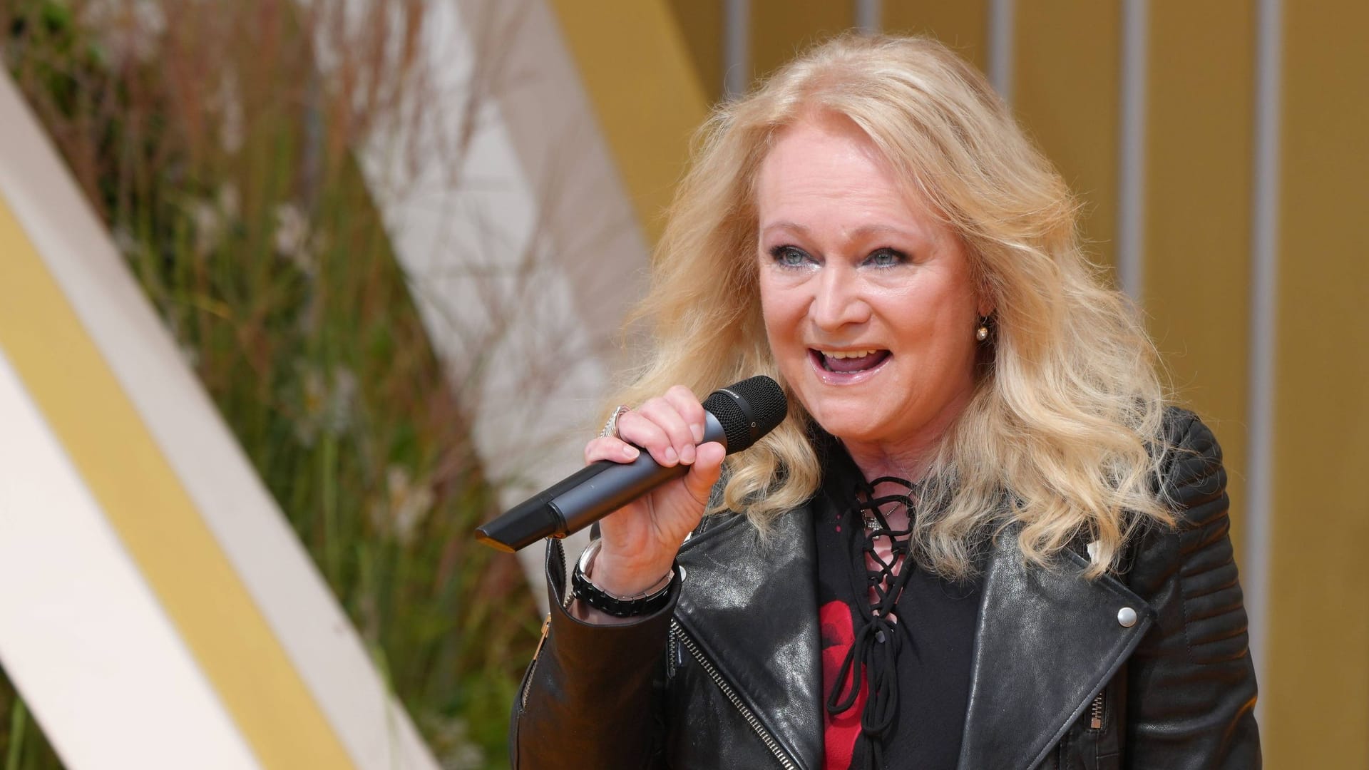 Sängerin Nicole: Sie meldet sich mit neuer Musik.