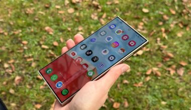 Ein Samsung Galaxy S24 Ultra bekommt Android 16 und One UI 8