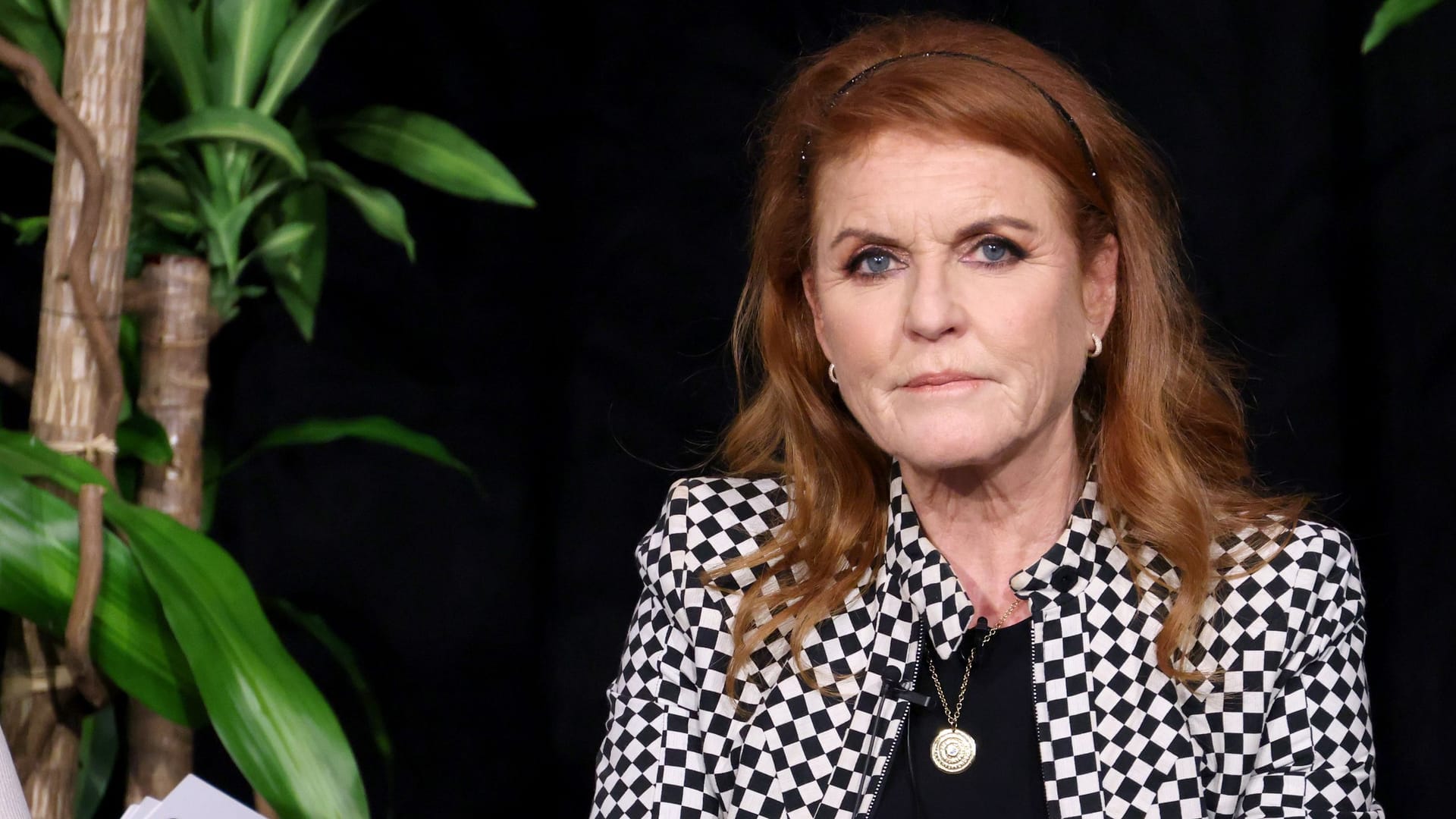 Sarah Ferguson: Sie steht unter anderem durch ihre Verbindung zu dem verurteilten Sexualstraftäter Jeffrey Epstein in der Kritik. Sarah Ferguson: Sie steht unter anderem durch ihre Verbindung zu dem verurteilten Sexualstraftäter Jeffrey Epstein in der Kritik.