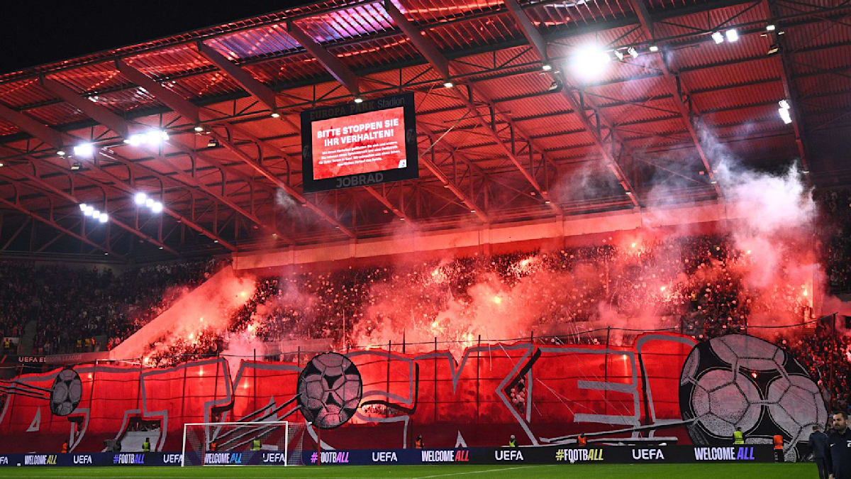 UEFA bestraft Stuttgart und Freiburg wegen Pyro-Vorfällen