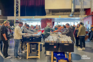 Bei der Schallplattenbörse am 12. Oktober werden im Jovel wieder Tonträger aus sieben Jahrzehnten angeboten. (Foto: Ralf Clausen)