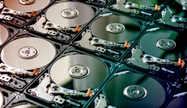 Toshiba quetscht 12 Glasscheiben in eine Festplatte