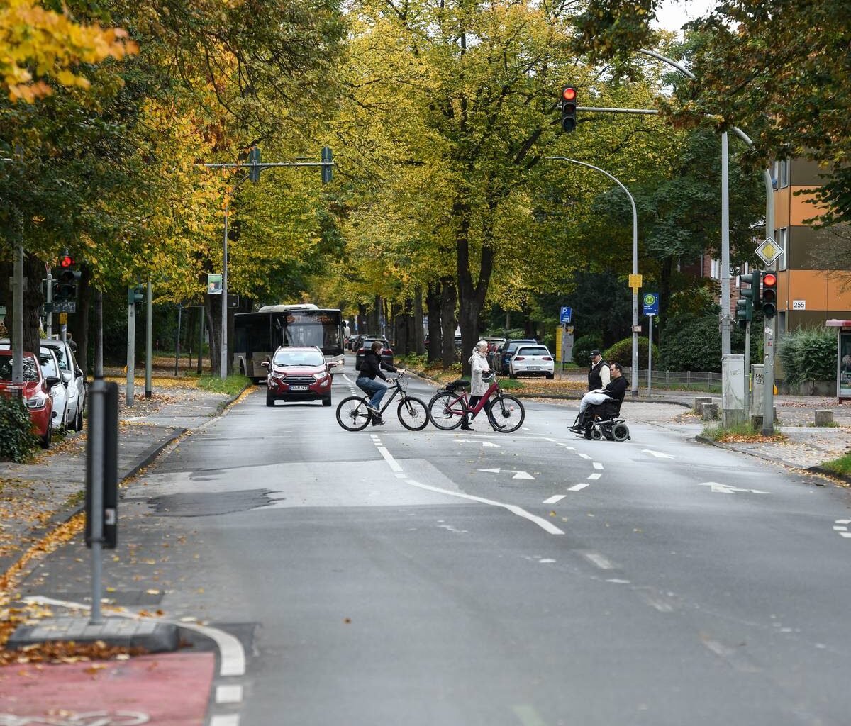 Großenbaumer Allee in Duisburg gesperrt