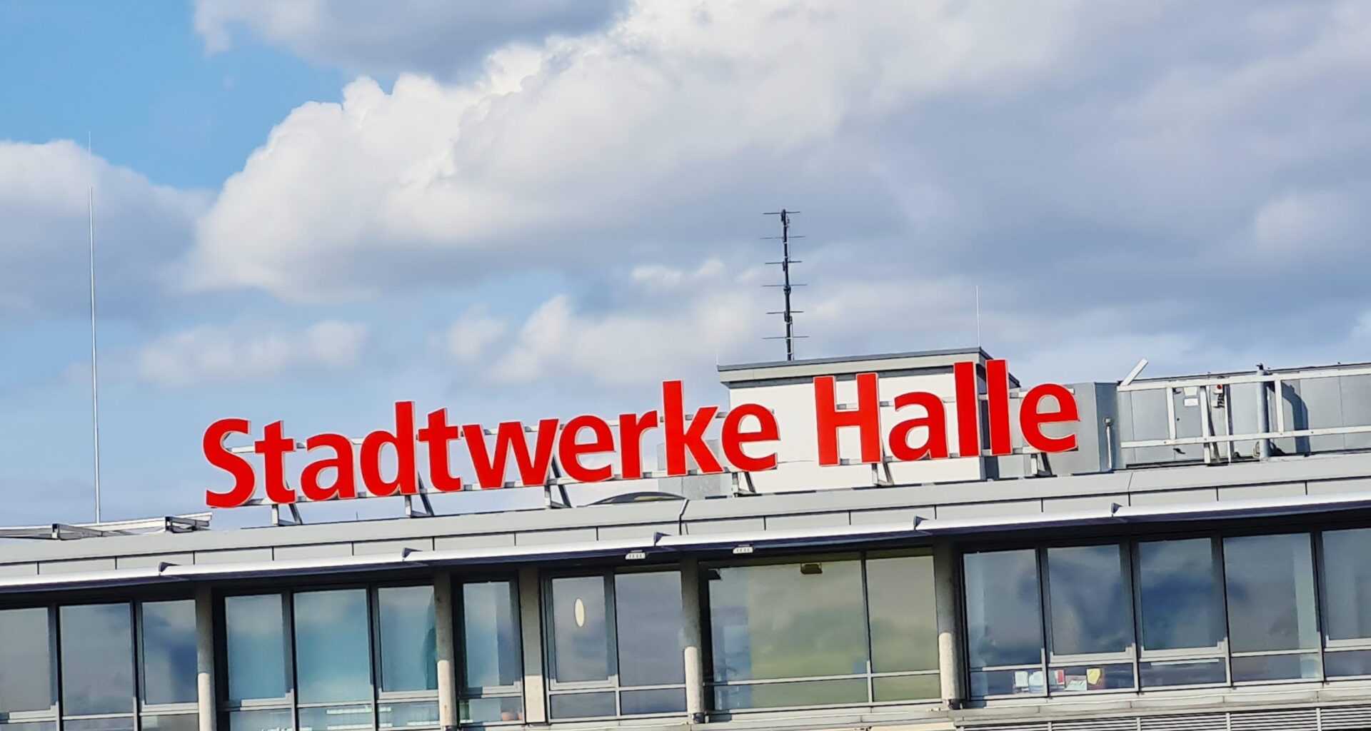 Stadtwerke laden Jugendliche und ihre Eltern zur Berufsorientierung ein