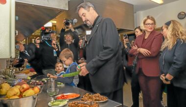 Wenn der Ministerpräsident Gürkchen schneidet