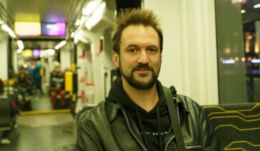 Im Schlummerlicht in den Feierabend - was sagen die Fahrgäste der Dresdner Straßenbahn?