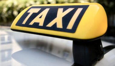 Taxi brennt in Berlin-Tiergarten – Straße des 17. Juni gesperrt