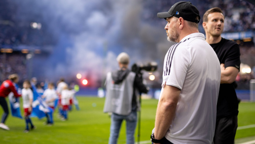 Die Verbindung zwischen Steffen Baumgart und dem HSV erwies sich nicht als Perfect Match. Der Trainer, inzwischen bei Union Berlin, musste nach 27 Spielen mit einem Punkteschnitt von 1,59 im November 2024 seine Sachen packen 