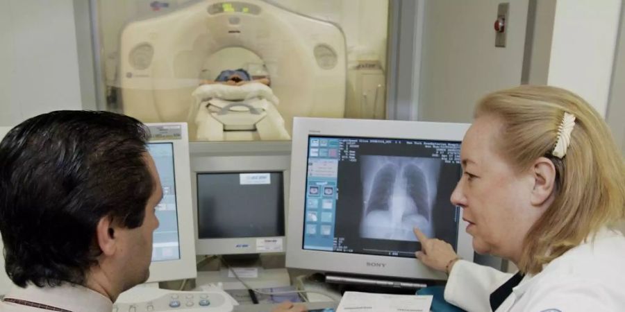 Nicht-kleinzelliger Lungenkrebs mit HER2-Mutation steht für eine Tumorform, deren Ausbreitung durch ein verändertes HER2-Gen vorangetrieben wird. (Symbolbild)